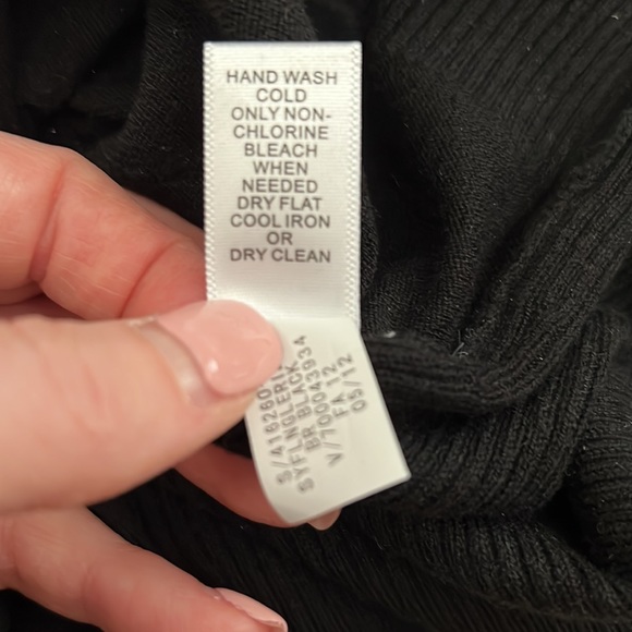 BR Silk Blend Cardigan - Picture 9 of 9